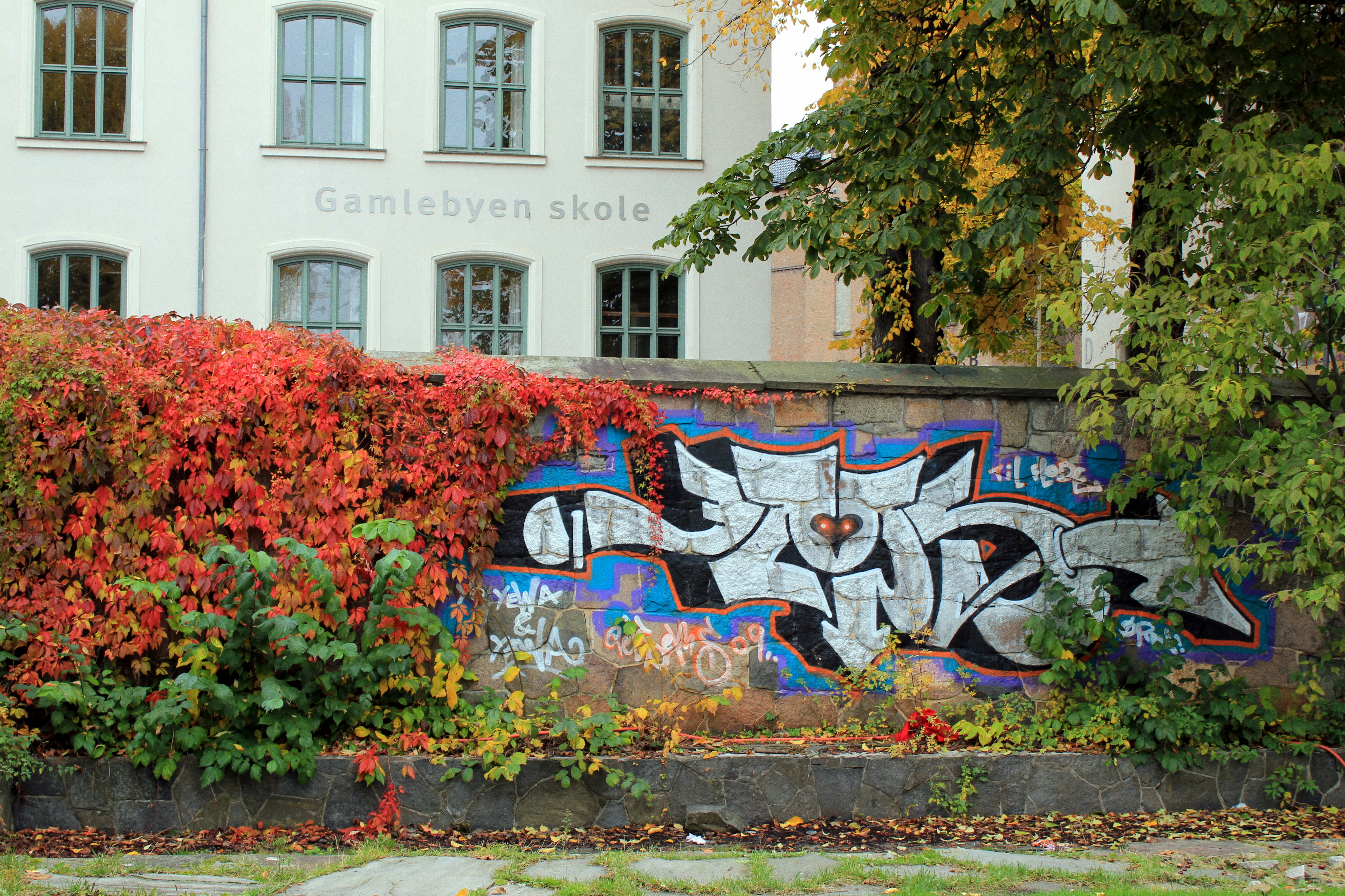 urban-jungle-grafitti-pix-grc3bcnerlc3b8kka-and-gamle-byen-2010-032r